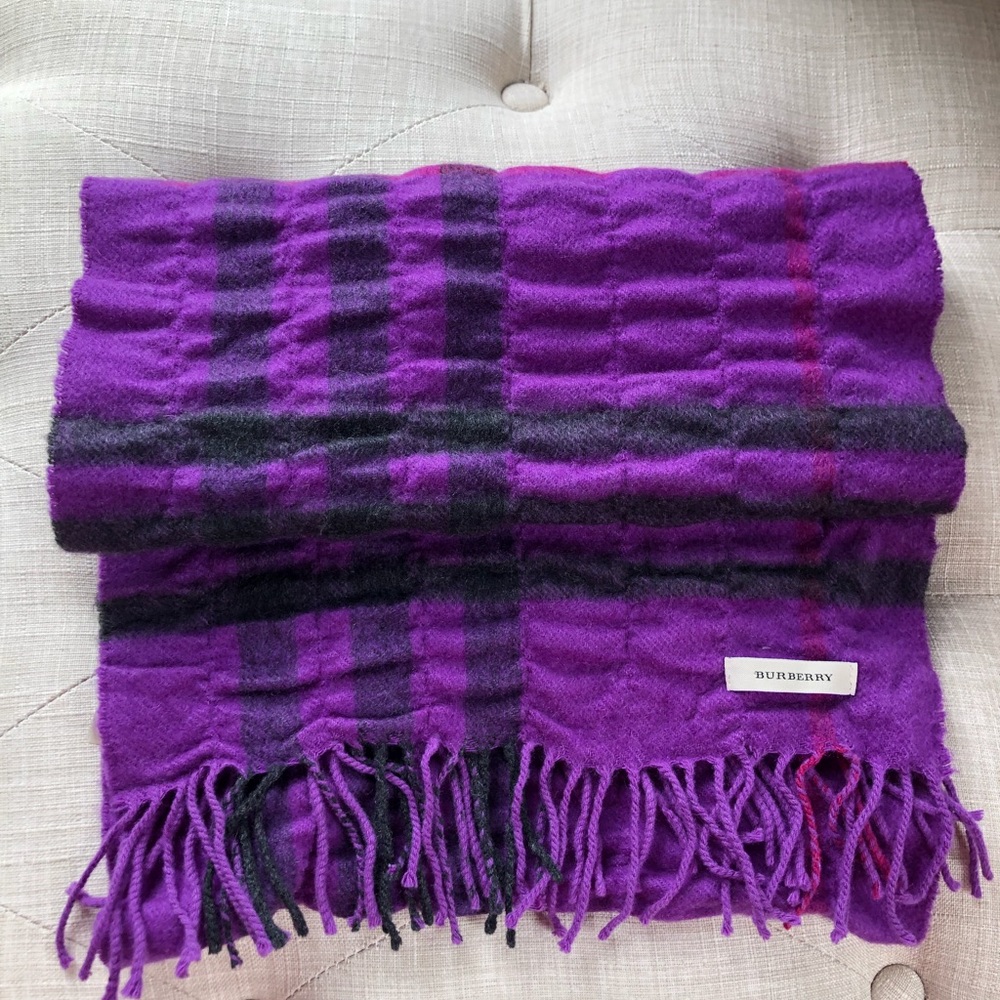 Authentic Burberry giant check quilted scarf